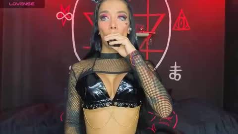 Victoria Vampire online show from 02-09-26, 10:03