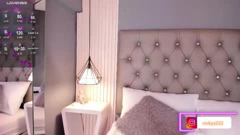 hi Im daniela  I will be online again in 15 hours after each transmission 3 online show from 09-18-25, 11:18