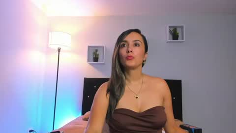 victoriia_rose_ online show from 06-23-26, 08:29
