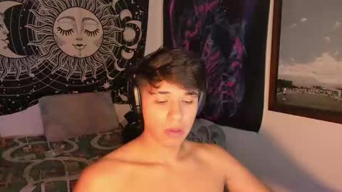 Snapshot of victorino_jhonson chatting on 12-10-24, 12:50 Victorino Jhonson online show from 12-10-24, 12:50