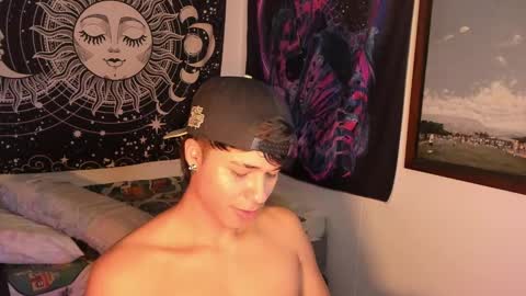 Snapshot of victorino_jhonson chatting on 12-15-24, 01:02 Victorino Jhonson online show from 12-15-24, 01:02