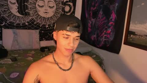 Snapshot of victorino_jhonson chatting on 12-27-24, 04:36 Victorino Jhonson online show from 12-27-24, 04:36