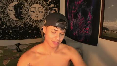 Snapshot of victorino_jhonson chatting on 01-01-25, 06:27 Victorino Jhonson online show from 01-01-25, 06:27