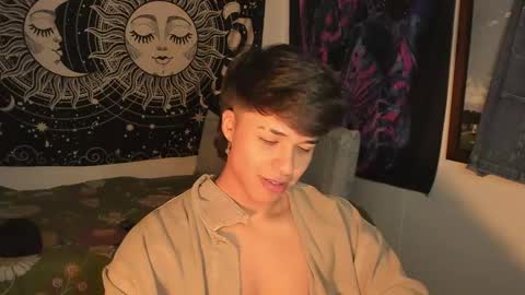 Snapshot of victorino_jhonson chatting on 02-18-25, 02:49 Victorino Jhonson online show from 02-18-25, 02:49