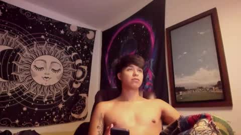 Snapshot of victorino_jhonson chatting on 05-08-26, 03:01 Victorino Jhonson online show from 05-08-26, 03:01