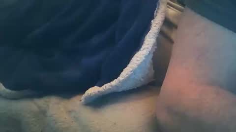 vicvictoree online show from 12-22-25, 06:05