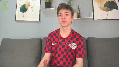 Snapshot of viego_pattel chatting on 10-11-25, 04:27 Viego Pattel online show from 10-11-25, 04:27