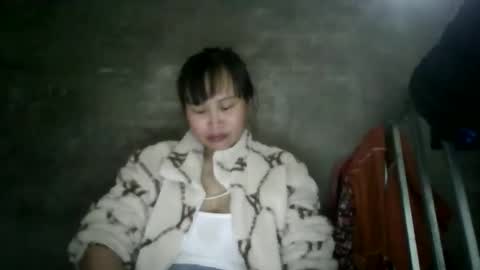 Snapshot of vietnam_sexxy chatting on 05-03-26, 01:44 vietnam_sexxy online show from 05-03-26, 01:44