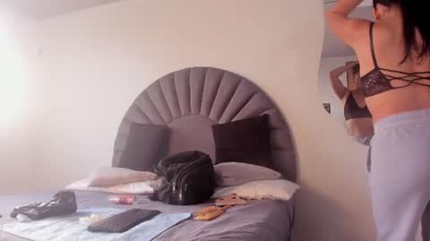 VioletRosse  online show from 07-29-26, 12:03
