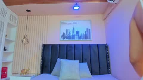 Viiolett online show from 02-09-25, 07:19