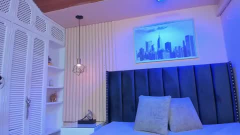 Viiolett online show from 09-26-25, 09:30