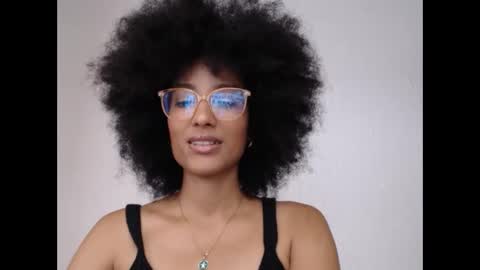 viiolettaaa online show from 05-18-26, 09:31