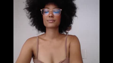 viiolettaaa online show from 05-29-26, 09:46