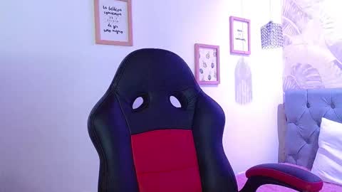 Snapshot of viiolleta chatting on 03-05-25, 12:22 viioleta online show from 03-05-25, 12:22