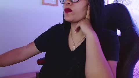 Snapshot of viiolleta chatting on 03-07-25, 01:09 viioleta online show from 03-07-25, 01:09