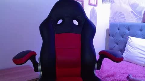 Snapshot of viiolleta chatting on 03-08-25, 06:37 viioleta online show from 03-08-25, 06:37