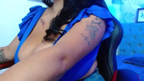 Snapshot of viiolleta chatting on 10-03-25, 12:46 viioleta online show from 10-03-25, 12:46