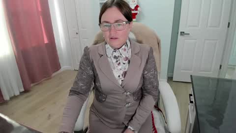 Ukrainian-woman online show from 12-23-24, 02:28