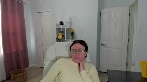 Ukrainian-woman online show from 02-18-25, 06:37