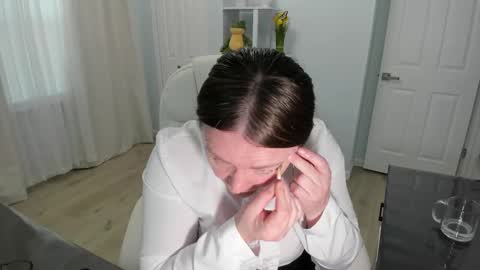 Ukrainian-woman online show from 03-10-25, 02:37