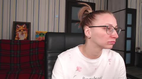 Vika online show from 04-14-26, 07:58