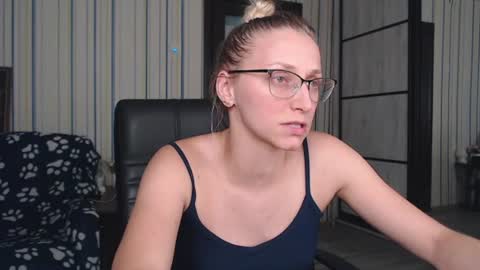 Vika online show from 07-28-26, 12:48