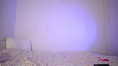 VIKKI online show from 04-08-26, 09:42