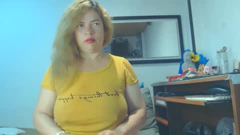 VIKKKTORIAAA online show from 03-12-25, 05:24