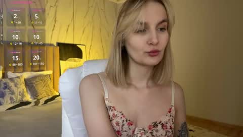 Vikky online show from 04-18-26, 01:20