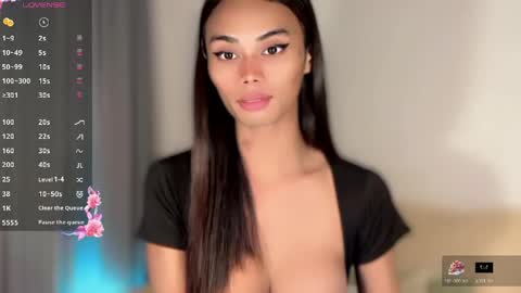 Snapshot of vikkylustfull chatting on 06-08-26, 03:12 vikkylustfull online show from 06-08-26, 03:12