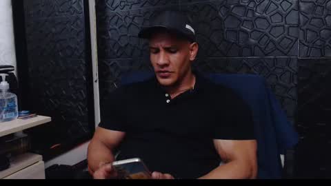 Viktor Herrera online show from 01-07-25, 02:31