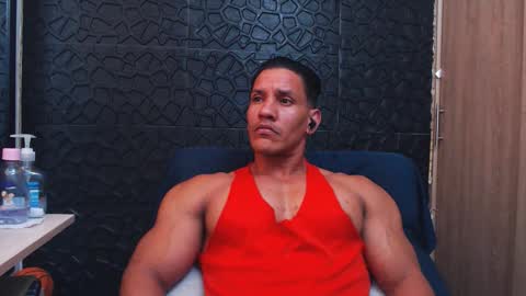 Viktor Herrera online show from 11-25-25, 06:52