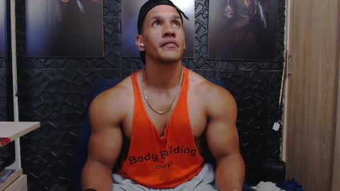 Viktor Herrera online show from 04-08-26, 04:12