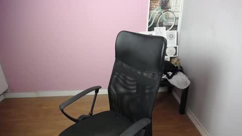 viktoria_lovely online show from 12-17-24, 09:28