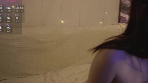 Im Amelia  Help me please to reach 100 thumbs up  online show from 03-11-26, 01:28