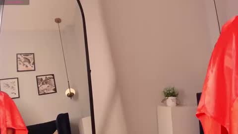 Victoria online show from 03-11-26, 01:44