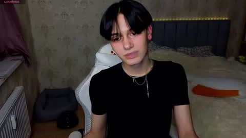 Vilgelm online show from 06-17-26, 08:54