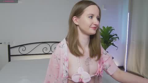 Snapshot of vinacasto chatting on 04-26-26, 02:15 vinacasto online show from 04-26-26, 02:15