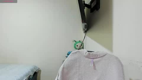 Vinaly online show from 04-30-26, 07:09