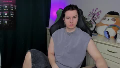 Vincent Strong online show from 01-19-26, 08:07