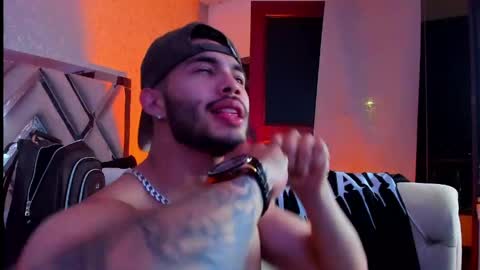 Vincent online show from 05-13-26, 06:33