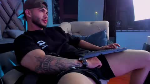 Vincent online show from 06-04-26, 06:41