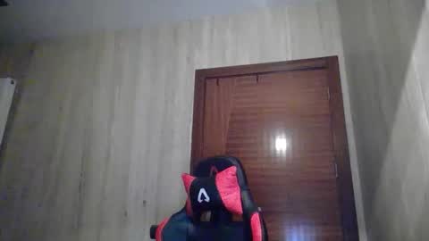 Snapshot of vincentprice69 chatting on 01-06-25, 06:41 vincentprice69 online show from 01-06-25, 06:41