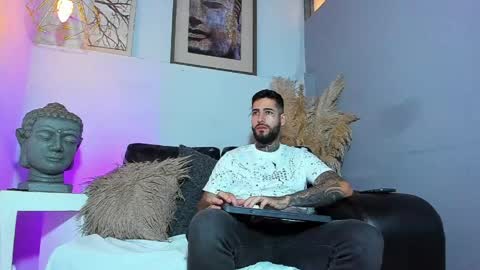 Snapshot of vincentsartori chatting on 04-12-26, 11:48 Vincent Sartori online show from 04-12-26, 11:48