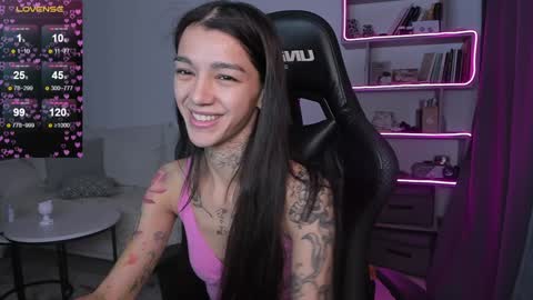 vinkitinkii online show from 12-24-24, 09:39