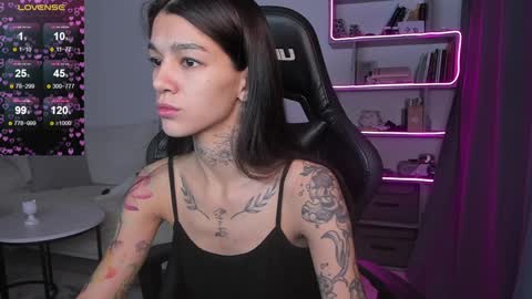 vinkitinkii online show from 12-26-24, 07:03