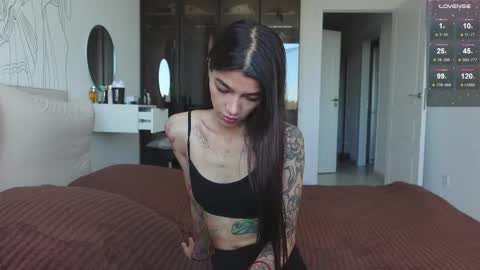 vinkitinkii online show from 10-18-25, 07:31