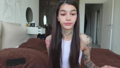 vinkitinkii online show from 10-19-25, 07:09