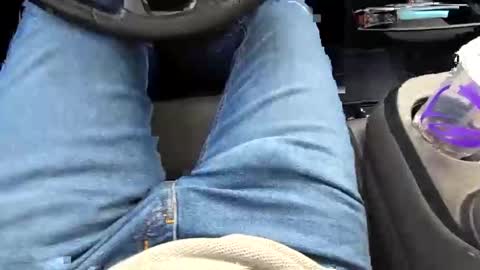 Snapshot of vinvan chatting on 02-23-25, 10:31 Clint online show from 02-23-25, 10:31