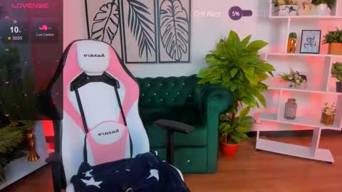 Viola online show from 02-16-25, 12:08